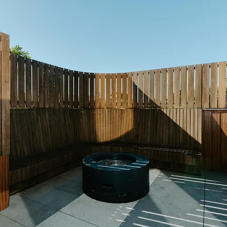 Skyone Lux 2Bed Room Aprt In Boxhill With Car Park Box Hill Exterior photo